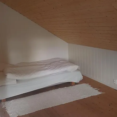 홈스테이 Hus Naert Sentrum 스트륀