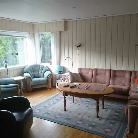 홈스테이 Hus Naert Sentrum 스트륀