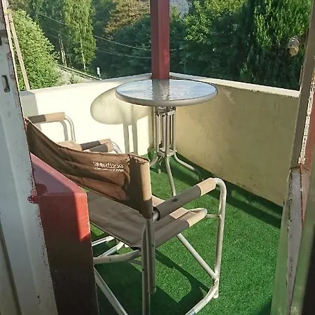 Hus Naert Sentrum * 스트륀