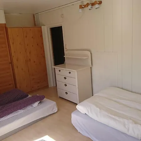 홈스테이 Hus Naert Sentrum *
