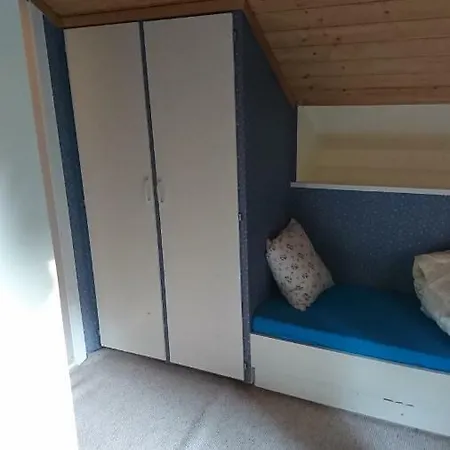 Hus Naert Sentrum 스트륀